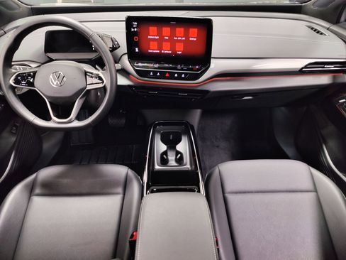 Certified 2024 Volkswagen ID.4 S image 17