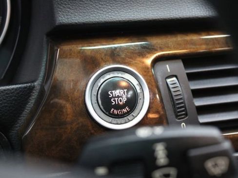 Used 2009 BMW 328i Sedan image 15