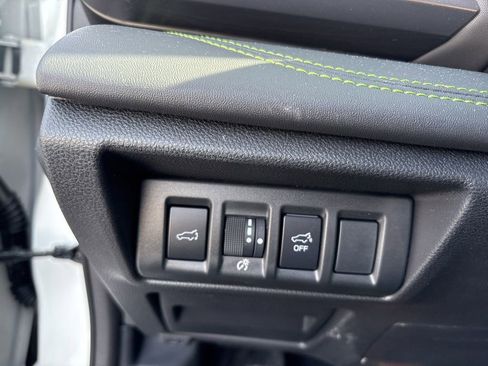 Used 2025 Subaru Outback Onyx Edition image 27