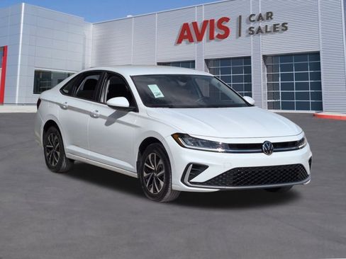 Used 2025 Volkswagen Jetta S image 3