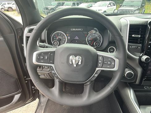 Used 2025 RAM 1500 Big Horn AWD/4WD image 27