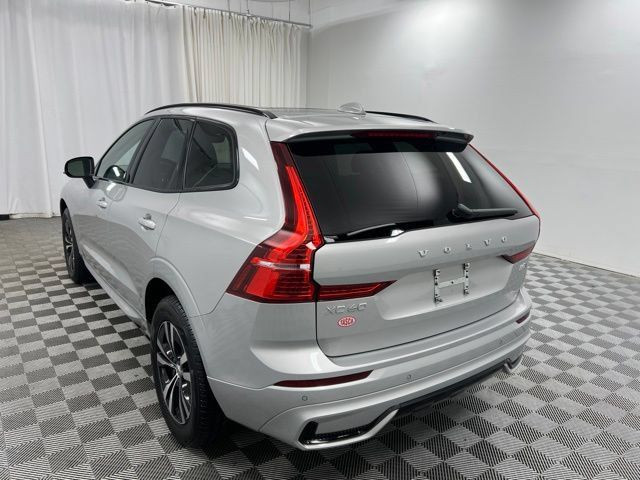 Certified 2025 Volvo XC60 B5 Core AWD/4WD image 6