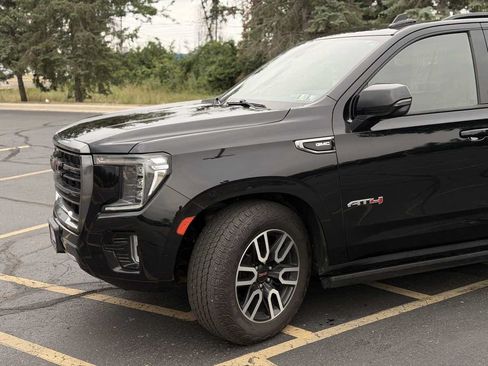 Used 2021 GMC Yukon XL AT4 w/ AT4 Premium Plus Package AWD/4WD image 3