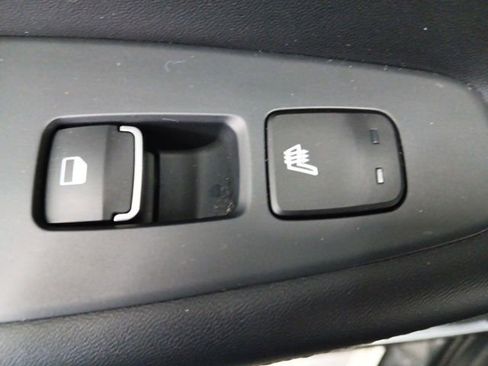 Used 2023 Hyundai Santa Fe Limited image 36