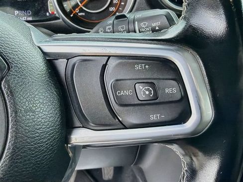 Used 2021 Jeep Wrangler Unlimited Sahara AWD/4WD image 34