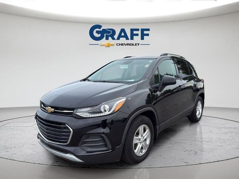 Used 2021 Chevrolet Trax LT FWD image 1