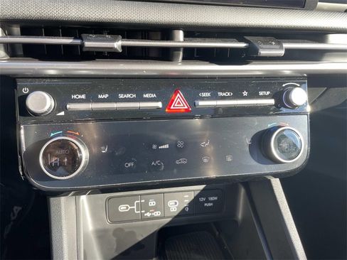 Used 2025 Hyundai Tucson SEL image 17