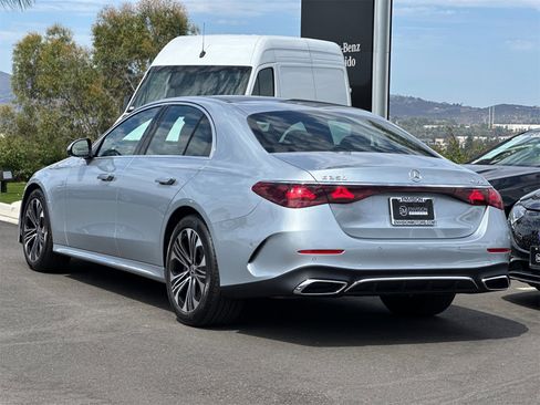 New 2026 Mercedes-Benz E 350 4MATIC Sedan image 5