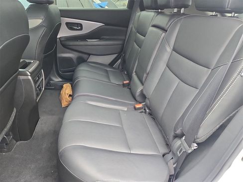Used 2020 Nissan Murano SL w/ Moonroof Package image 12