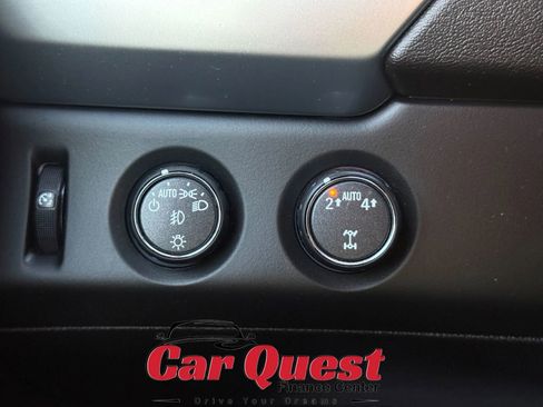 Used 2018 Chevrolet Tahoe Premier AWD/4WD image 28