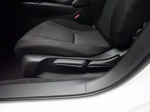 Used 2023 Honda Accord LX image 28