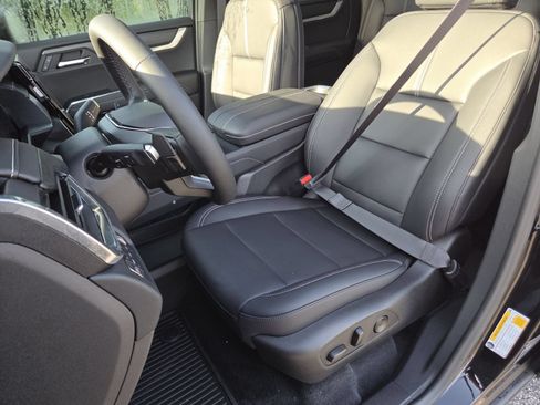 New 2026 GMC Acadia Elevation w/ Black Edition AWD/4WD image 29
