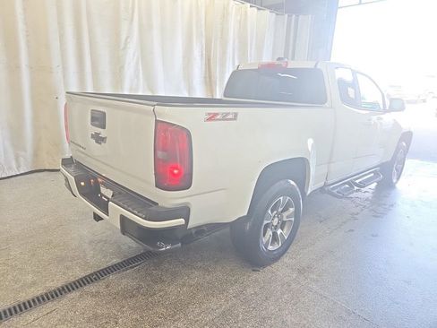 Used 2019 Chevrolet Colorado Z71 image 2