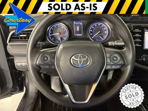 Used 2019 Toyota Camry LE FWD image 18