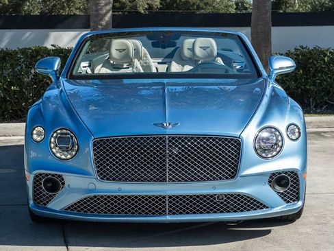 Used 2022 Bentley Continental GT image 13