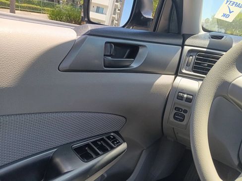 Used 2011 Subaru Forester 2.5X AWD/4WD image 21