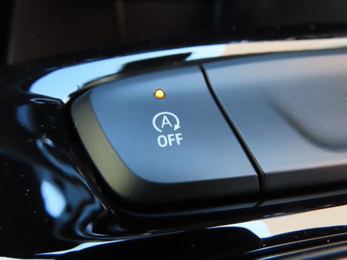 New 2026 Chevrolet Trax LT w/ Driver Confidence Package image 11