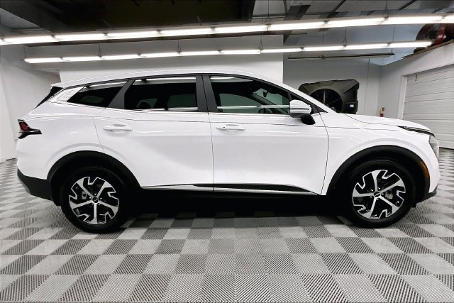 Used 2024 Kia Sportage EX FWD image 14