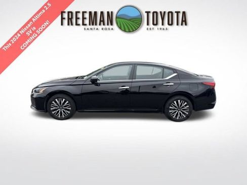 Used 2024 Nissan Altima 2.5 SV AWD/4WD image 1