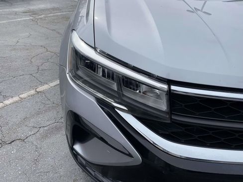 Used 2023 Volkswagen Taos S image 16