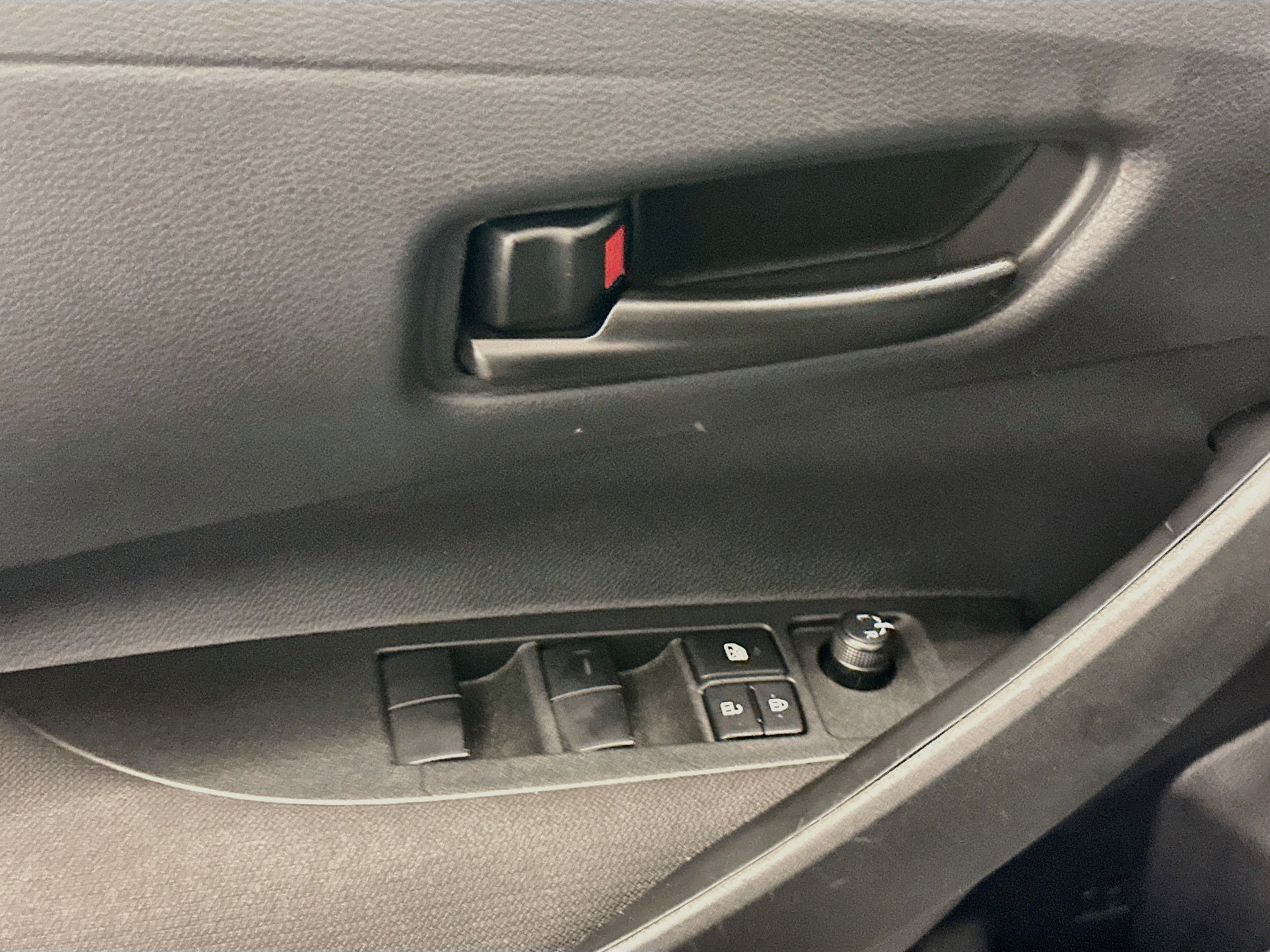 Used 2026 Toyota Corolla LE FWD image 15