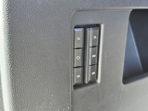 Certified 2024 Ford Expedition XLT image 31