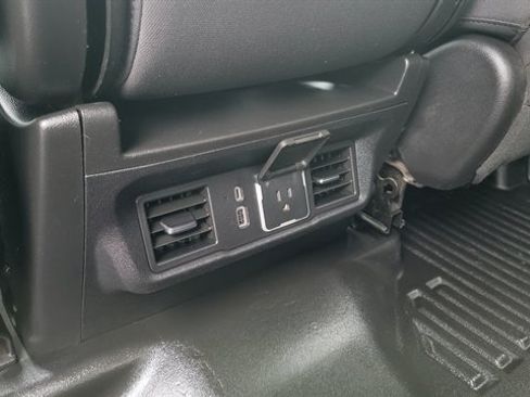 Used 2024 Chevrolet Silverado 3500 LT image 57