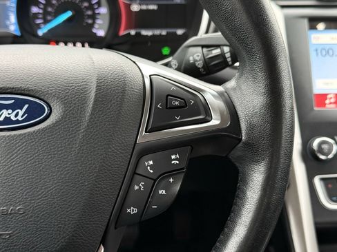Used 2018 Ford Fusion SE w/ Equipment Group 602A FWD image 29