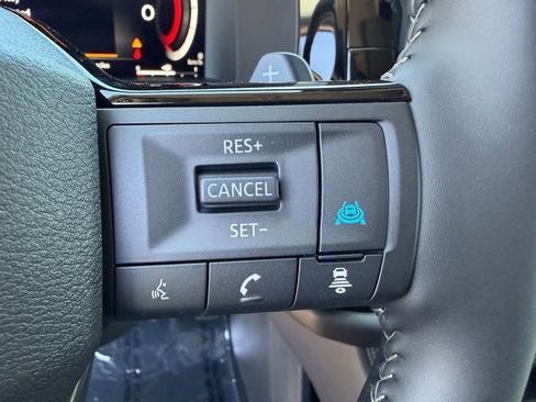 New 2026 Nissan Pathfinder Platinum FWD image 22