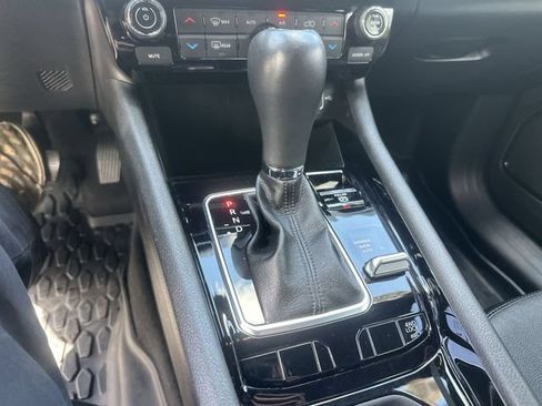Used 2023 Jeep Compass Limited AWD/4WD image 24