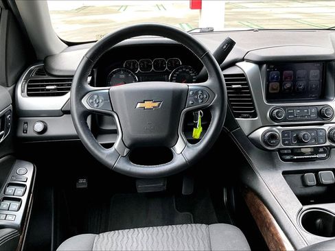 Used 2018 Chevrolet Tahoe LS image 4