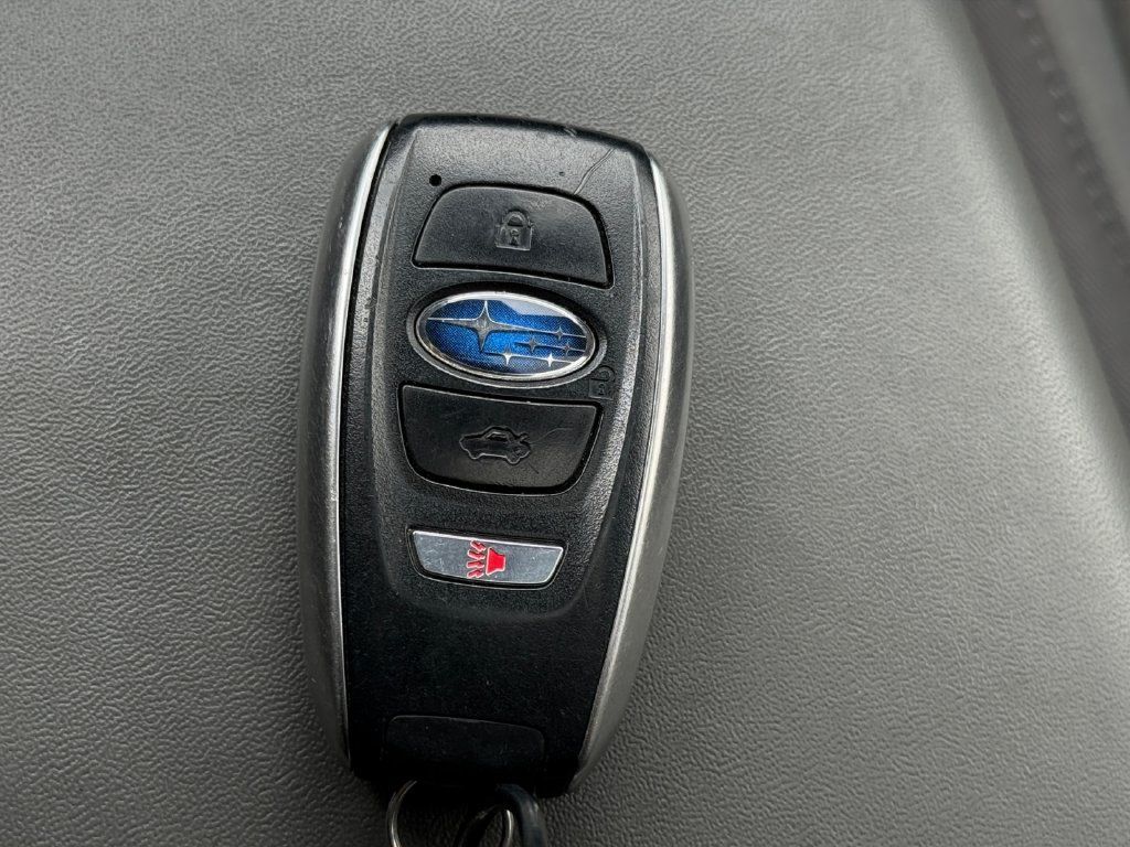 Used 2025 Subaru Crosstrek 2.5i Premium AWD/4WD image 41