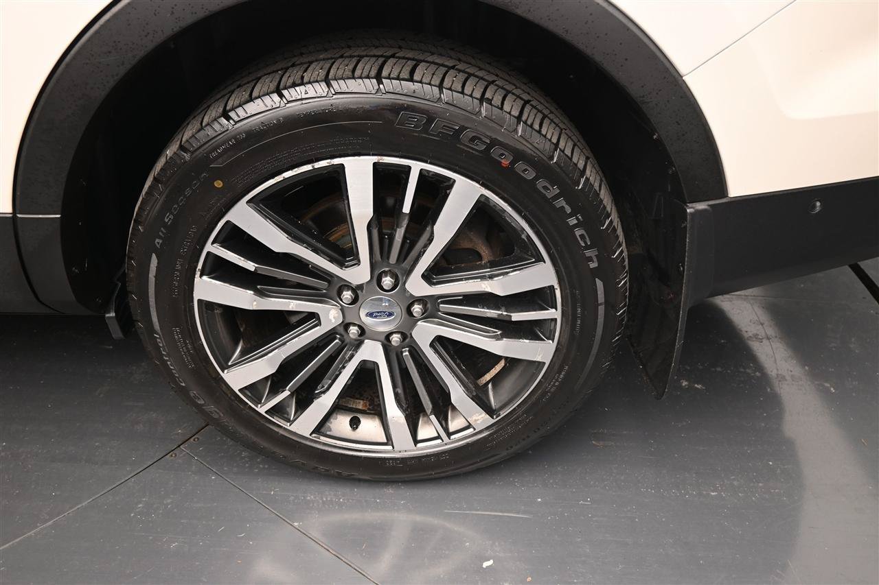 Used 2017 Ford Explorer Platinum AWD/4WD image 17