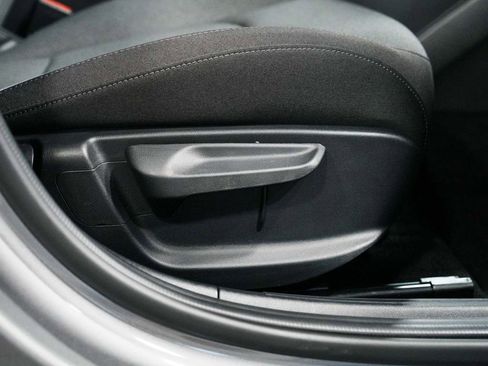 Used 2025 Kia K4 LXS image 34