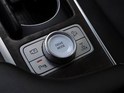 Used 2024 Genesis GV80 2.5T image 29