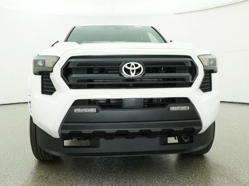 New 2026 Toyota Tacoma SR5 RWD image 31