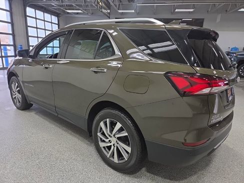 Used 2023 Chevrolet Equinox Premier image 5