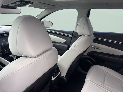 Used 2023 Hyundai Tucson SEL w/ Convenience Package image 13