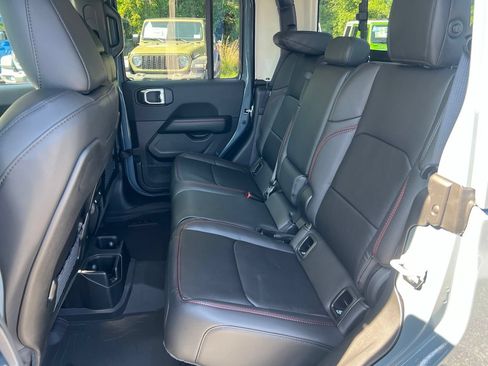 New 2026 Jeep Gladiator Rubicon AWD/4WD image 20