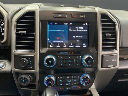 Used 2019 Ford F150 Lariat w/ Equipment Group 502A Luxury AWD/4WD image 14