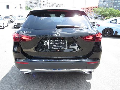 Used 2026 Mercedes-Benz GLA 250 4MATIC image 3
