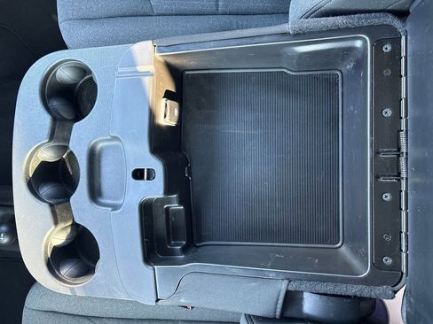 Used 2024 RAM 3500 Tradesman w/ Chrome Appearance Group image 30