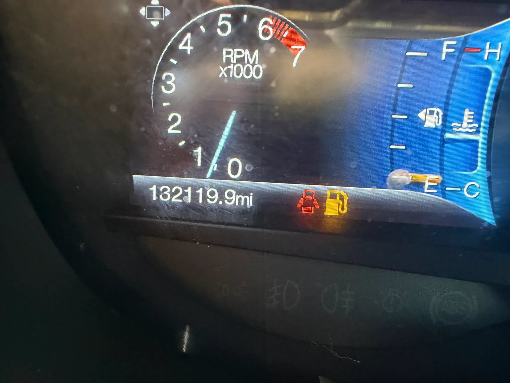 Used 2015 Ford Edge Titanium w/ Technology Package FWD image 10
