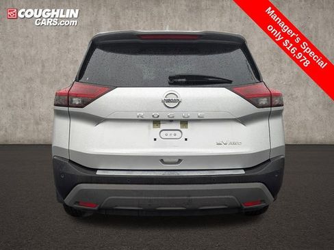 Used 2021 Nissan Rogue SV image 6