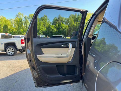 Used 2012 GMC Acadia SLT AWD/4WD image 11