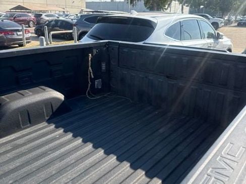 Used 2021 GMC Sierra 1500 SLT AWD/4WD image 11
