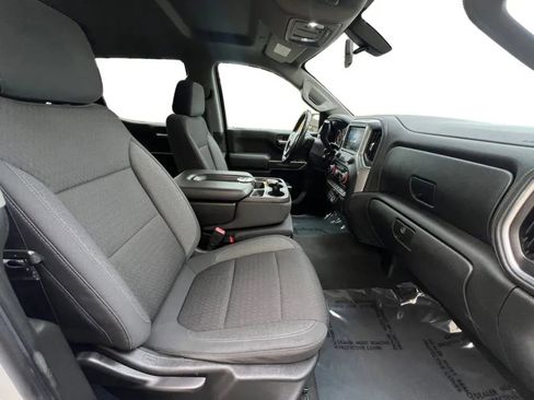 Used 2020 Chevrolet Silverado 1500 LT w/ Convenience Package AWD/4WD image 15