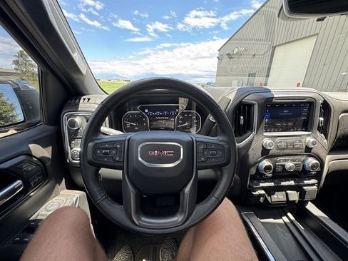 Used 2019 GMC Sierra 1500 AT4 w/ Off Road Performance Package AWD/4WD image 14