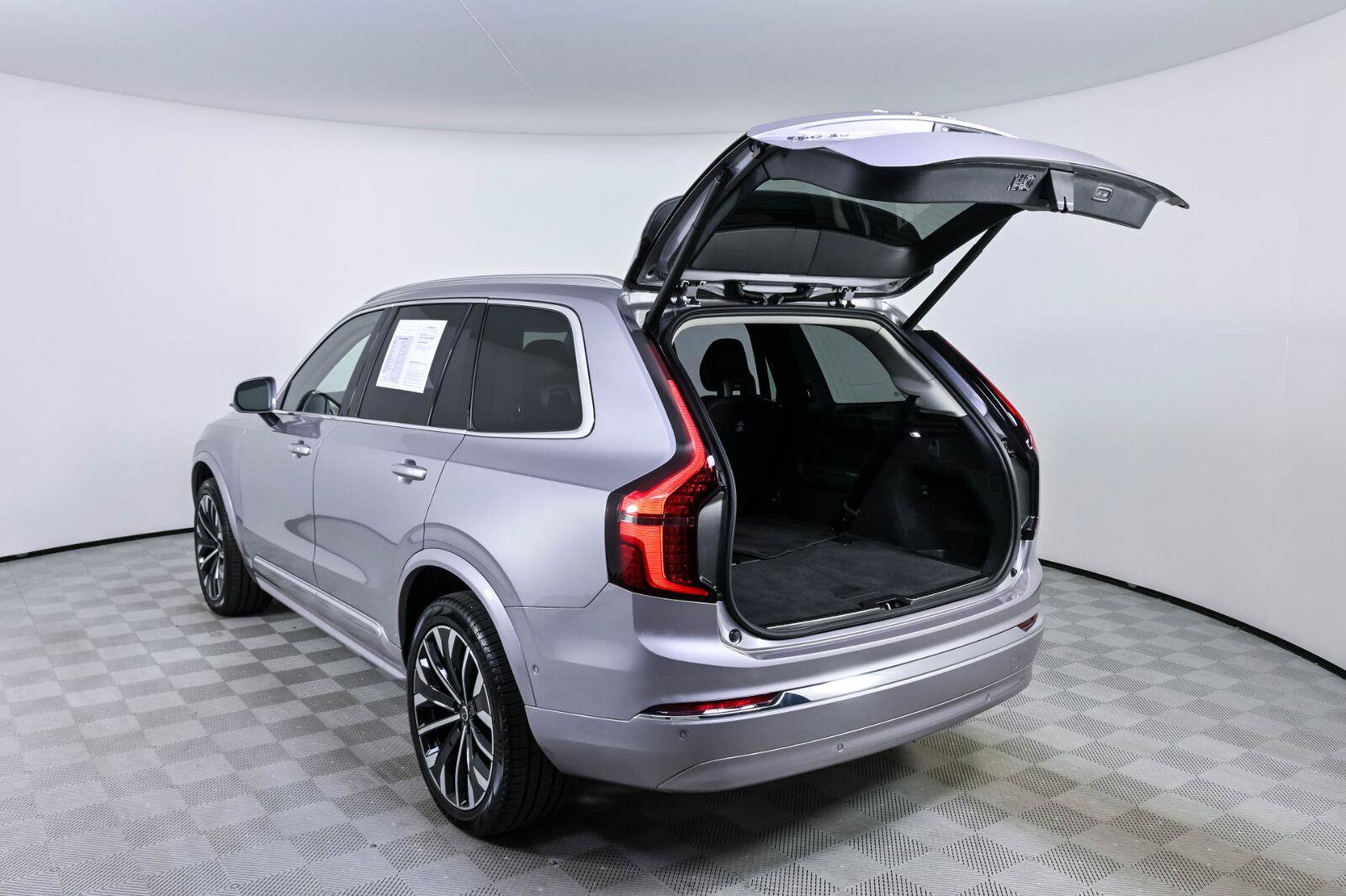 Used 2026 Volvo XC90 B6 Plus AWD/4WD image 34