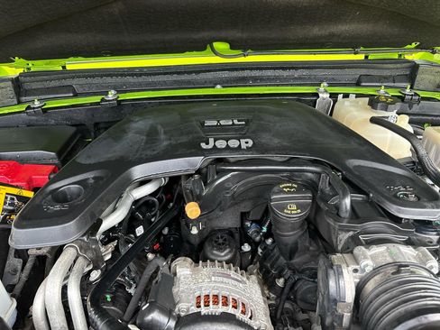 Used 2021 Jeep Gladiator Mojave AWD/4WD image 21